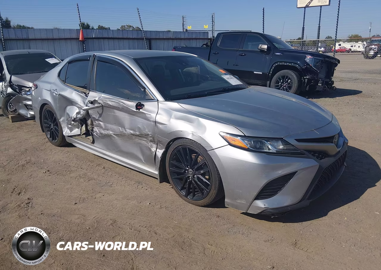2019 Toyota Camry Se – zdjęcie 1 z 17