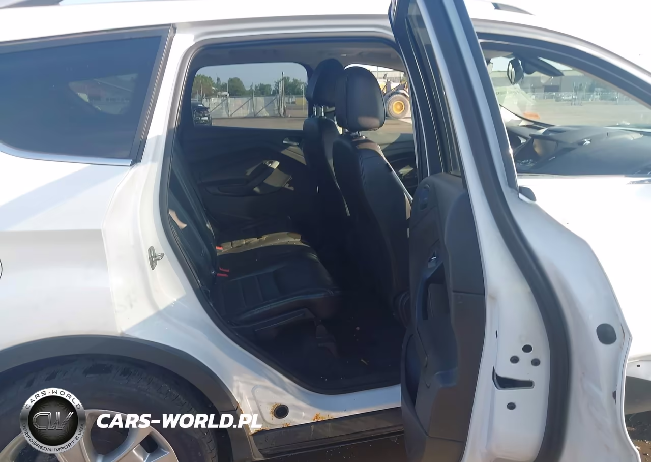2014 Ford Escape Titanium VIN:1FMCU9J9XEUD52677 - 8