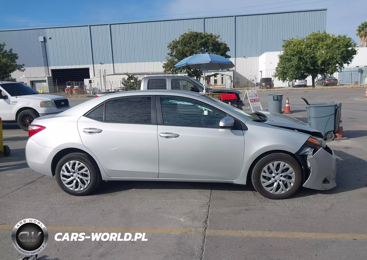 2017 Toyota Corolla Le VIN:2T1BURHE9HC788859 - 14