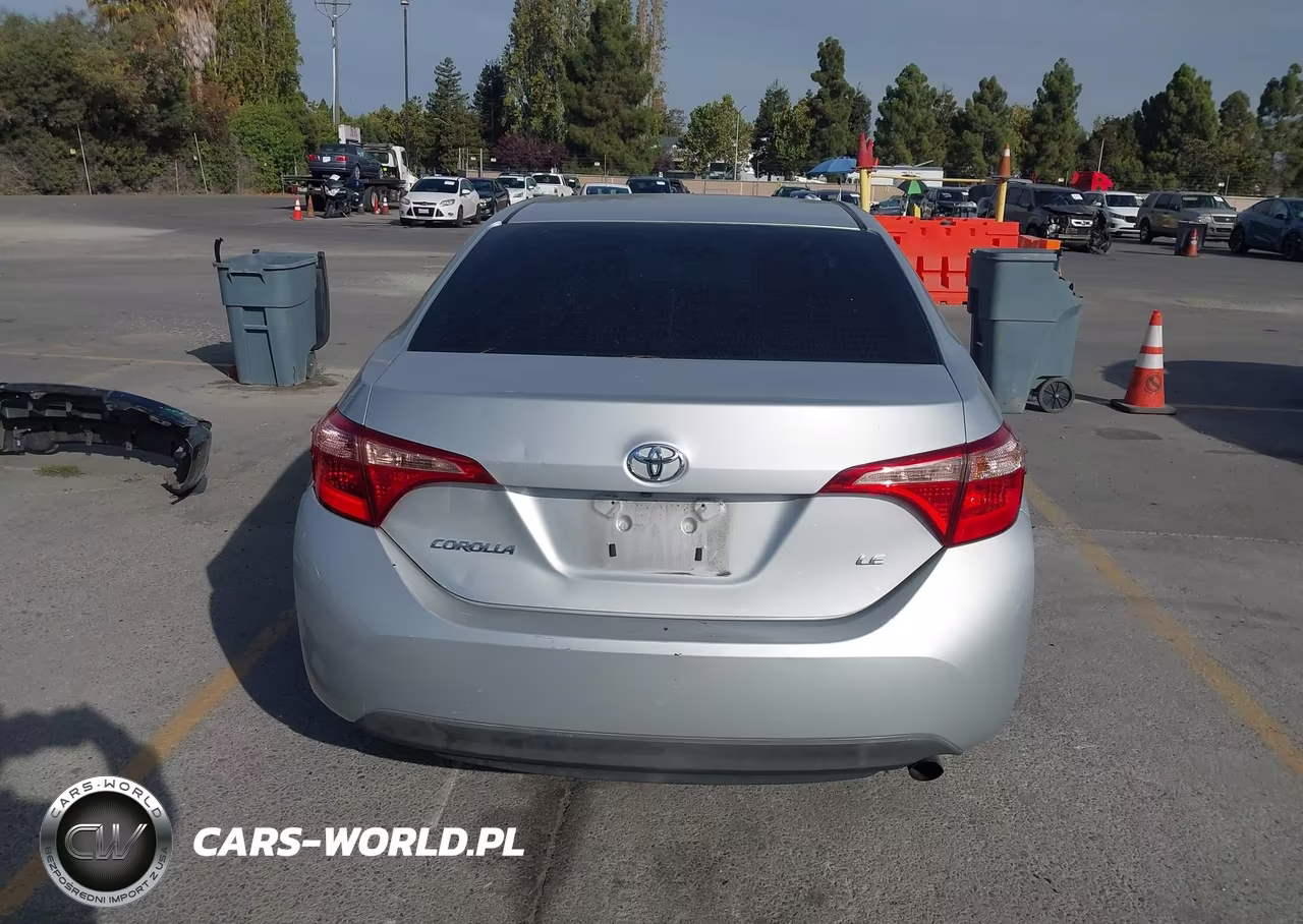 2017 Toyota Corolla Le VIN:2T1BURHE9HC788859 - 17