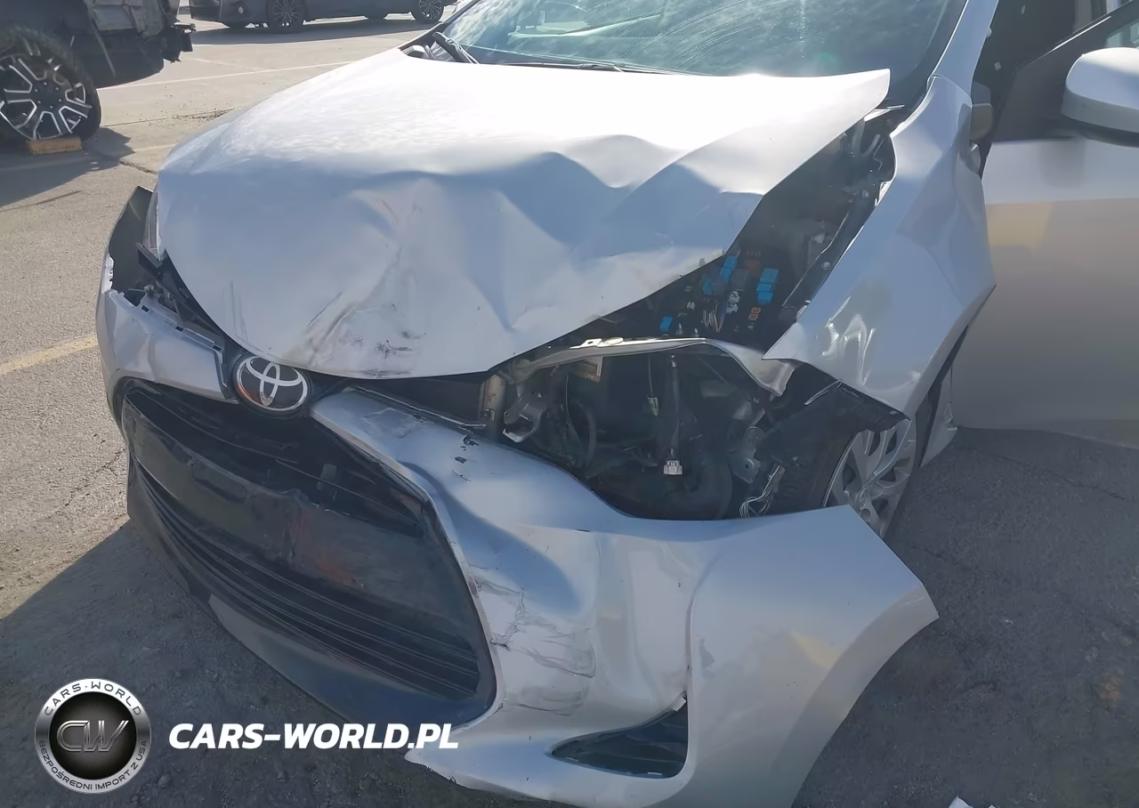 2017 Toyota Corolla Le VIN:2T1BURHE9HC788859 - 6