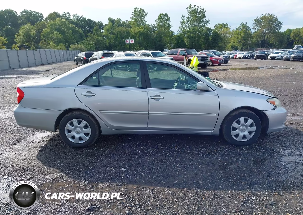 2004 Toyota Camry Le VIN:4T1BE32K04U342584 - 13