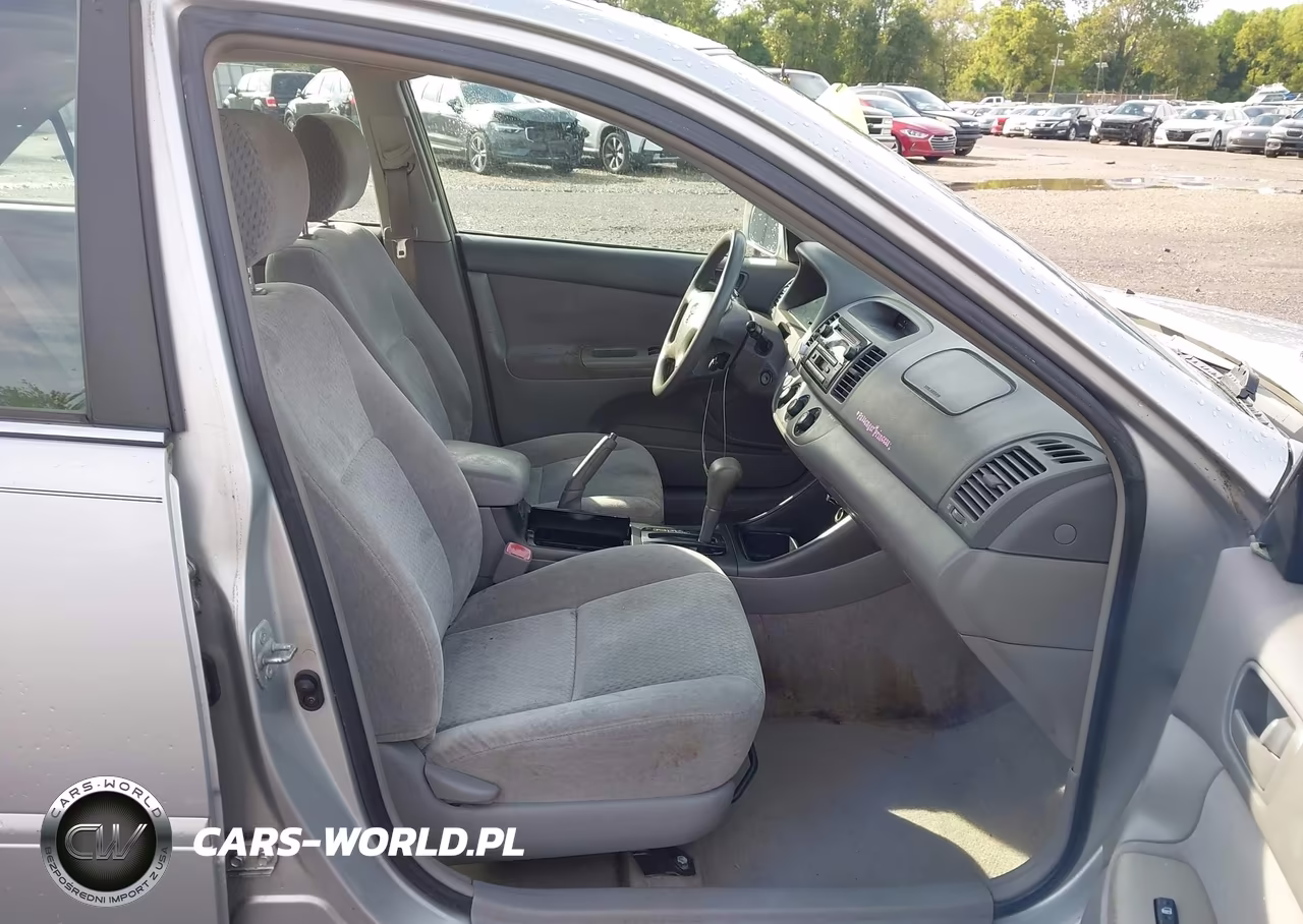 2004 Toyota Camry Le VIN:4T1BE32K04U342584 - 5