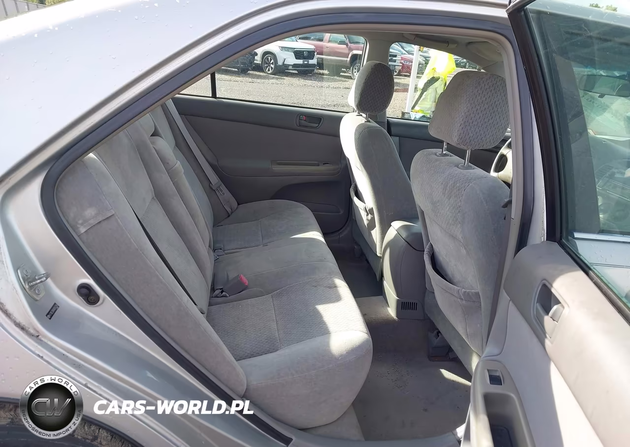 2004 Toyota Camry Le VIN:4T1BE32K04U342584 - 8