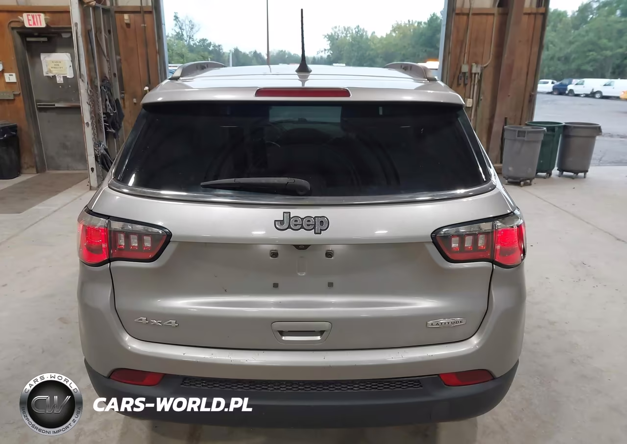 2017 Jeep New Compass Latitude 4X4 VIN:3C4NJDBB2HT660399 - 16