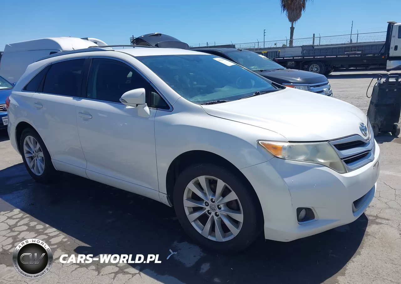 2013 Toyota Venza Le – zdjęcie 1 z 17