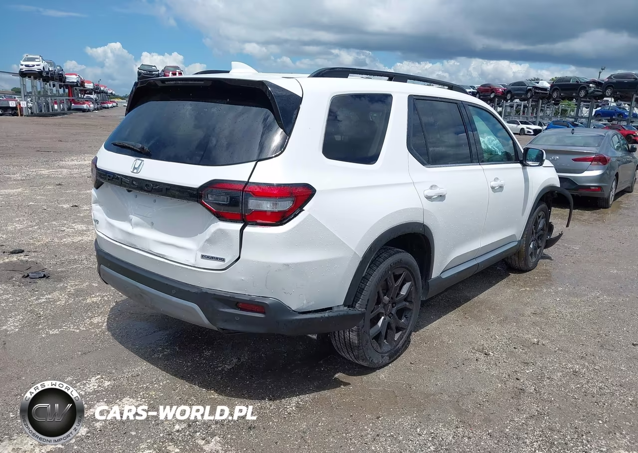 2025 Honda Pilot Touring VIN:5FNYG1H77SB178871 - 4