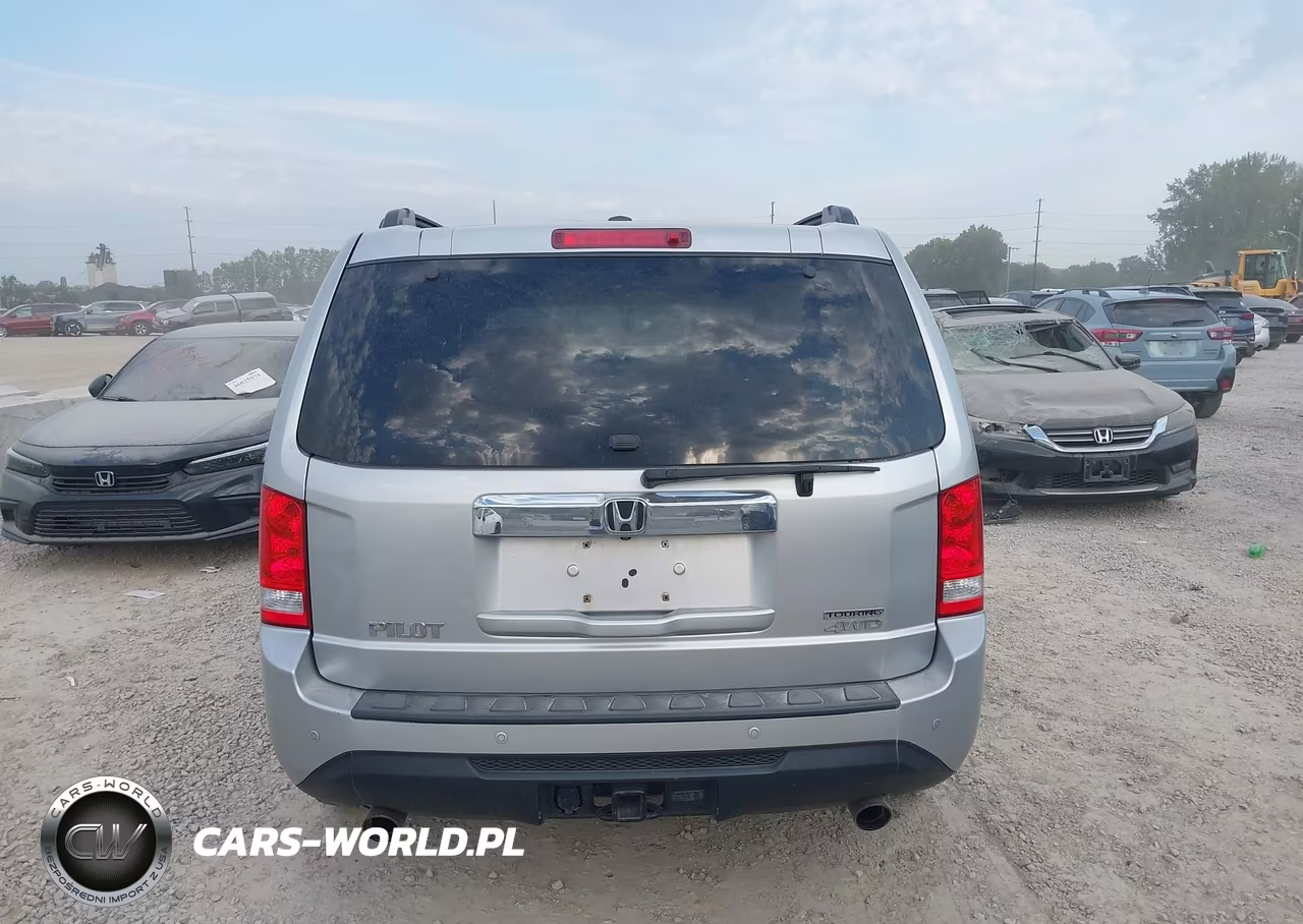 2015 Honda Pilot Touring VIN:5FNYF4H9XFB041015 - 16