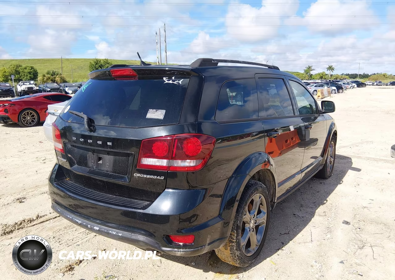 2016 Dodge Journey Crossroad VIN:3C4PDCGB1GT112279 - 4