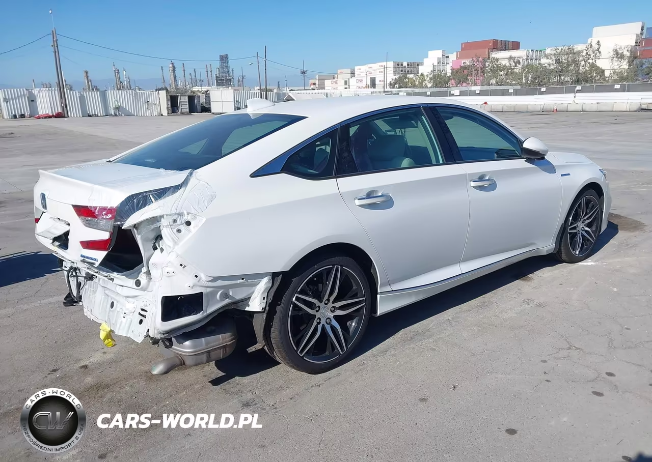 2022 Honda Accord Hybrid Touring VIN:1HGCV3F97NA027060 - 4