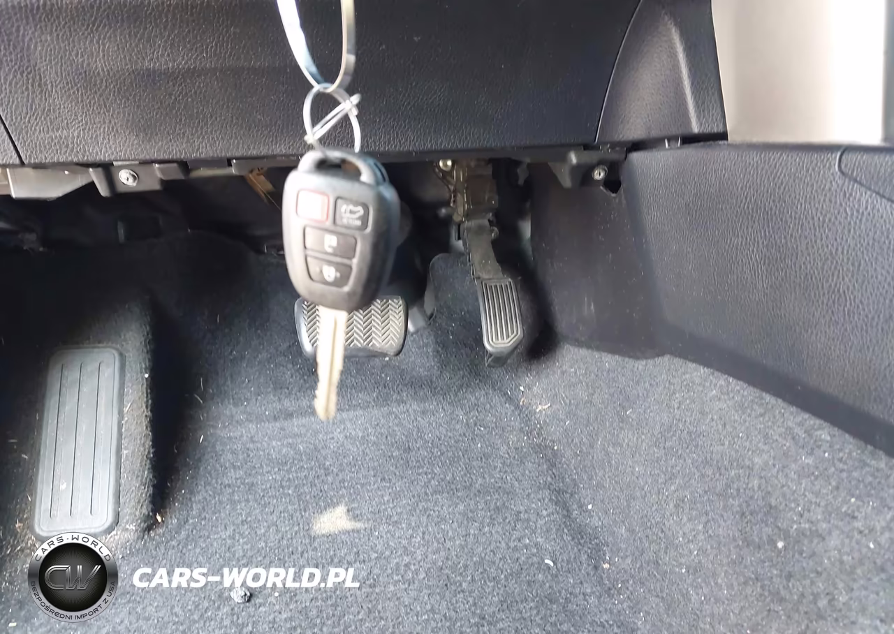 2015 Toyota Rav4 Xle VIN:2T3WFREV6FW211788 - 11