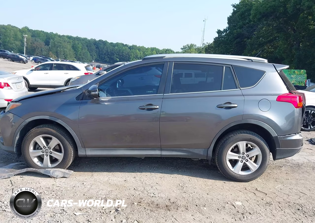 2015 Toyota Rav4 Xle VIN:2T3WFREV6FW211788 - 14