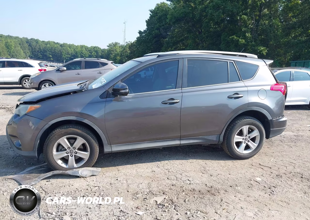 2015 Toyota Rav4 Xle VIN:2T3WFREV6FW211788 - 6