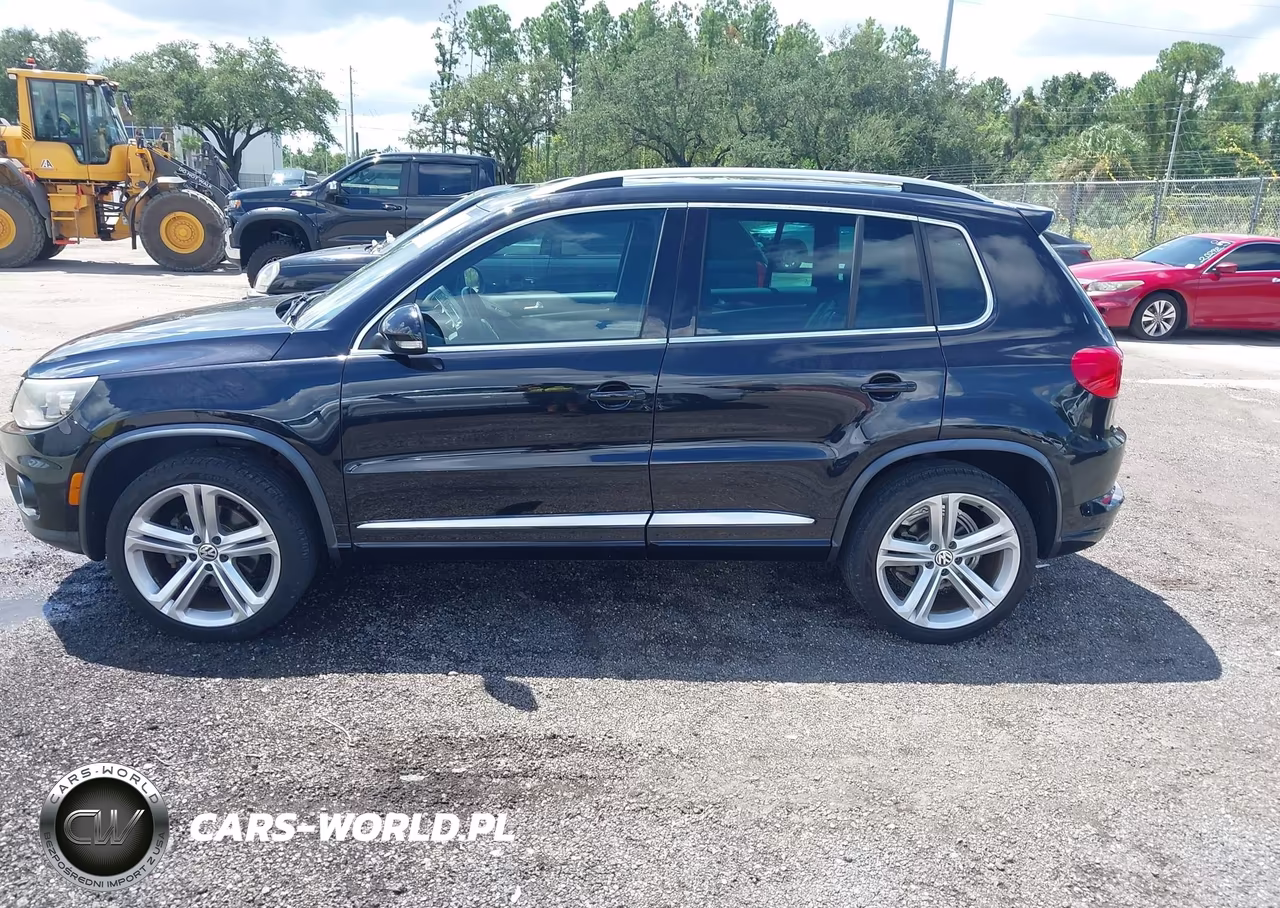 2015 Volkswagen Tiguan R-Line VIN:WVGBV7AX4FW503210 - 14