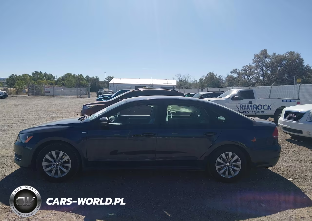 2015 Volkswagen Passat 1.8T Wolfsburg Edition VIN:1VWAT7A3XFC039812 - 14
