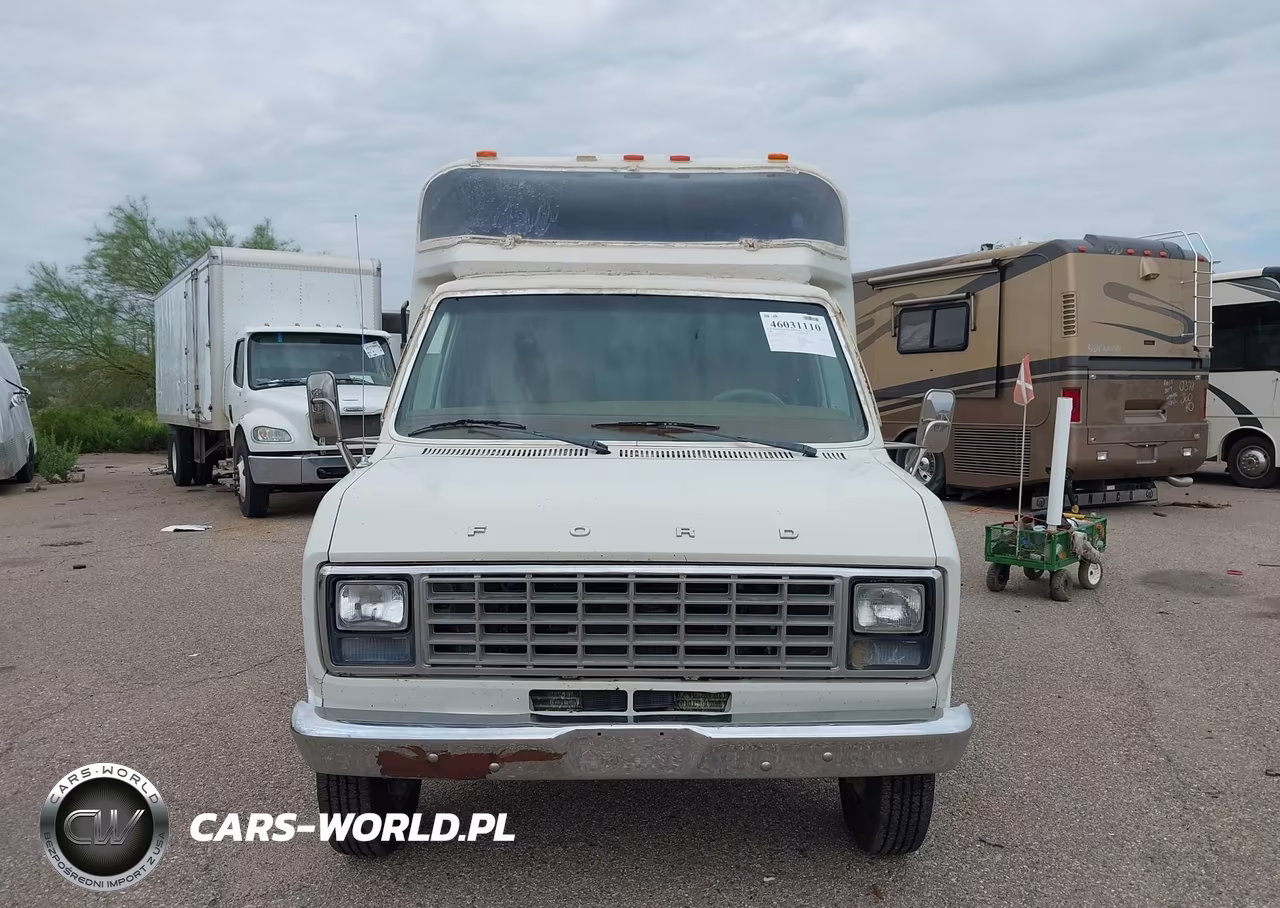 1982 Ford Econoline E350 Cutaway Van VIN:1FDJE37L3CHB21615 - 12