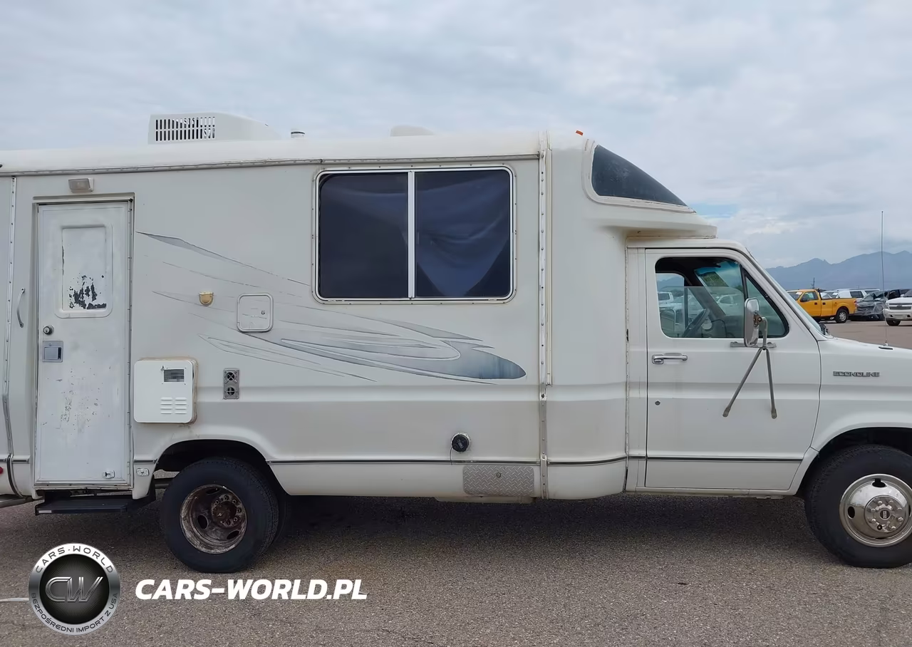 1982 Ford Econoline E350 Cutaway Van VIN:1FDJE37L3CHB21615 - 13