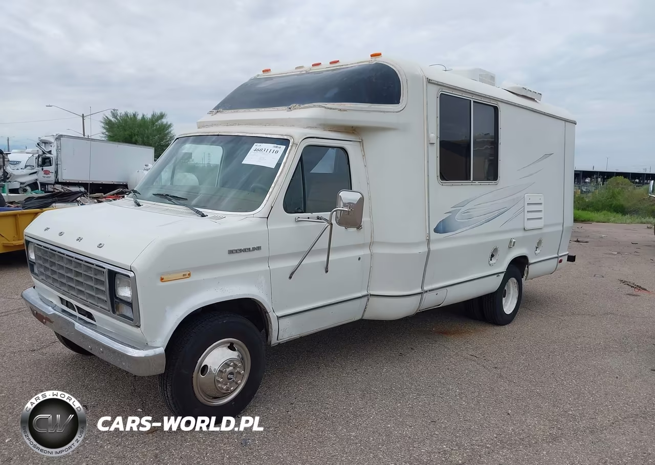 1982 Ford Econoline E350 Cutaway Van VIN:1FDJE37L3CHB21615 - 2