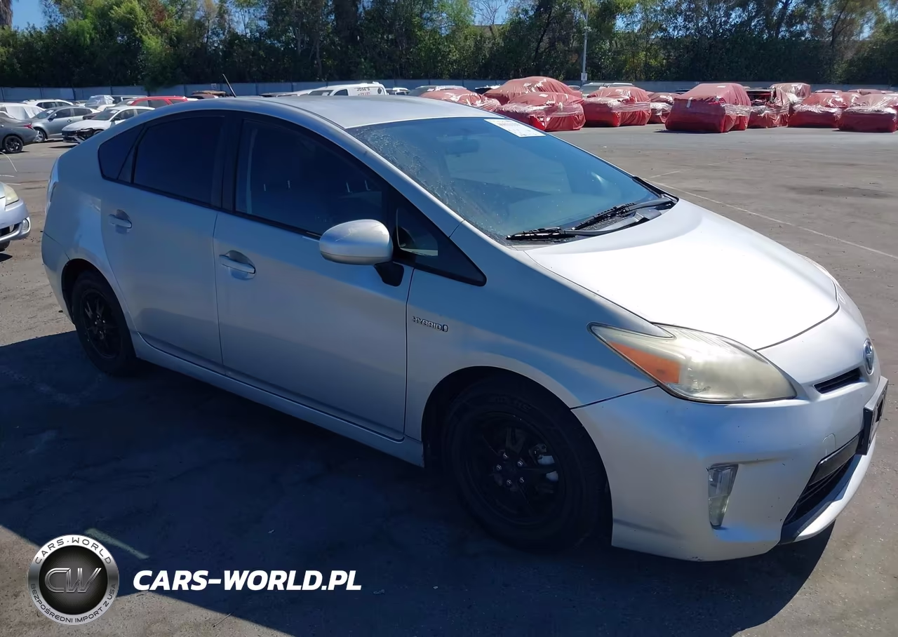 2014 Toyota Prius Three – zdjęcie 1 z 16