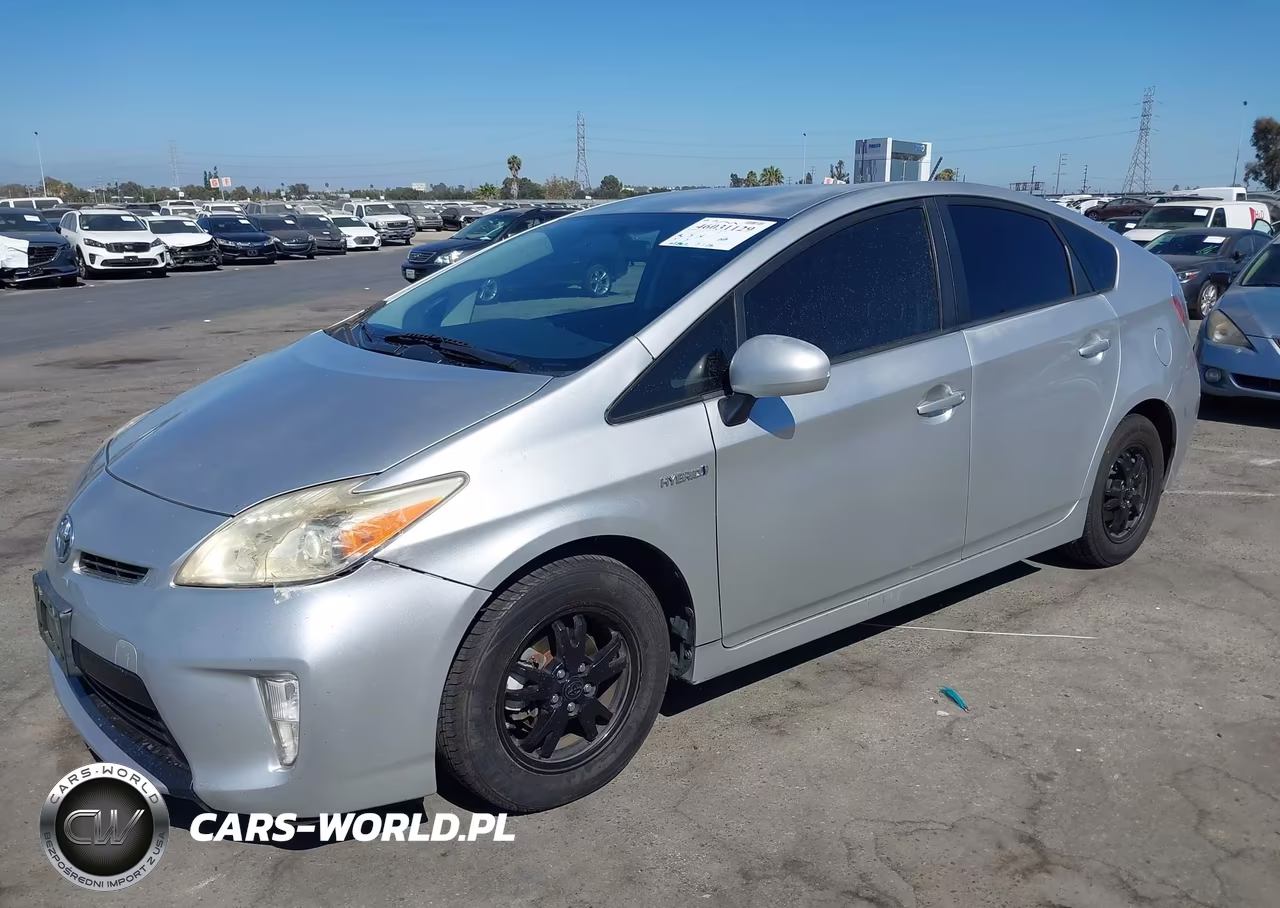 2014 Toyota Prius Three VIN:JTDKN3DU6E1755339 - 6