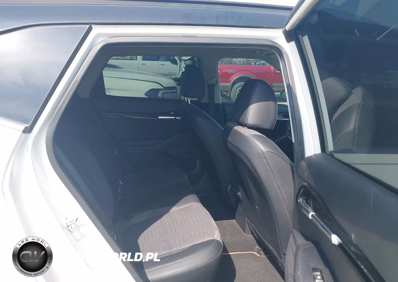 2021 Kia Seltos S Turbo VIN:KNDEUCA29M7041381 - 8