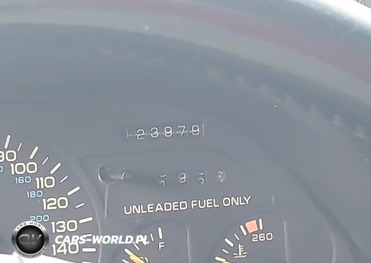 1993 Chevrolet Camaro Z28 VIN:2G1FP22P5P2123242 - 16