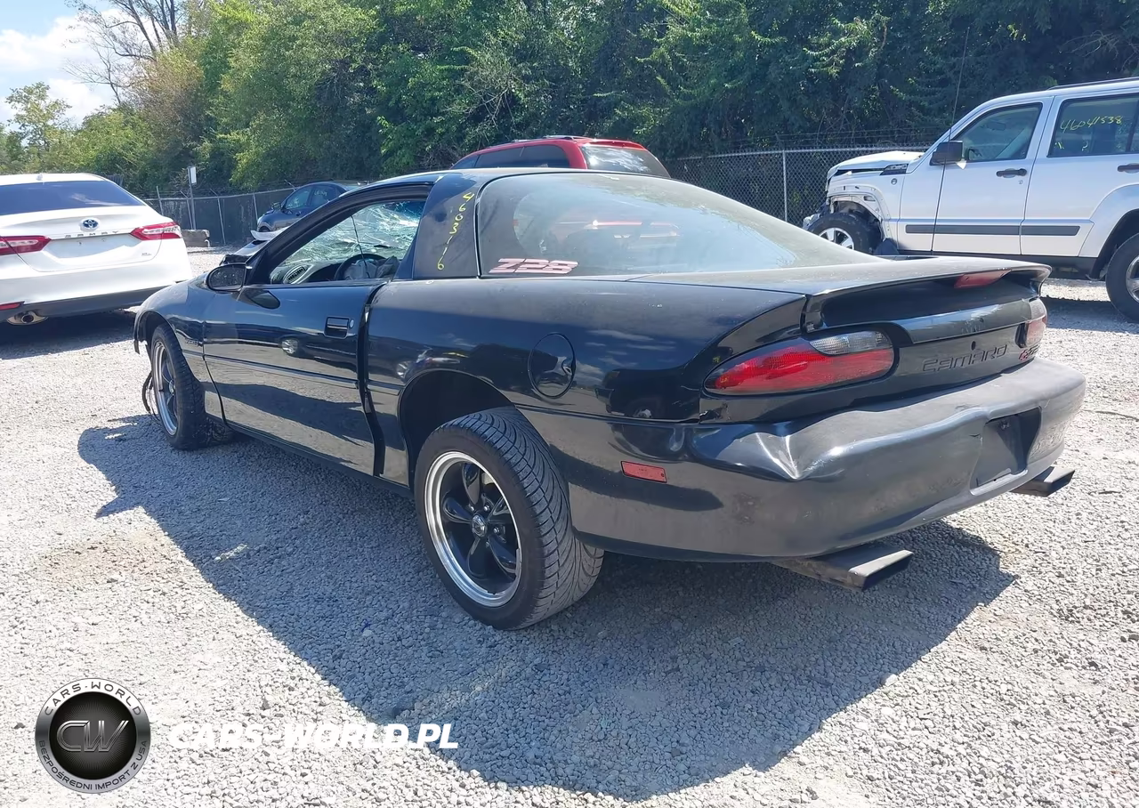 1993 Chevrolet Camaro Z28 VIN:2G1FP22P5P2123242 - 3