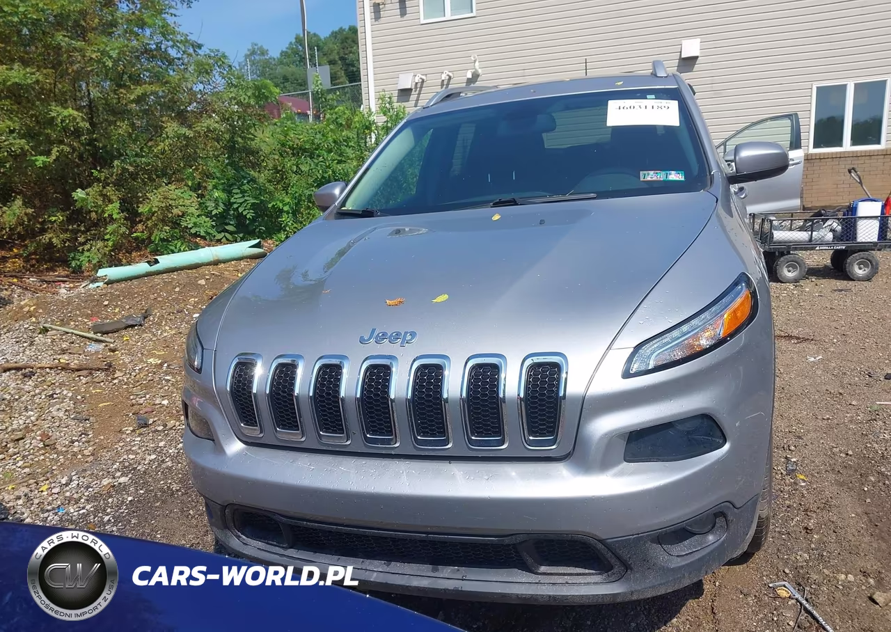 2018 Jeep Cherokee Latitude 4X4 VIN:1C4PJMCB6JD503042 - 12