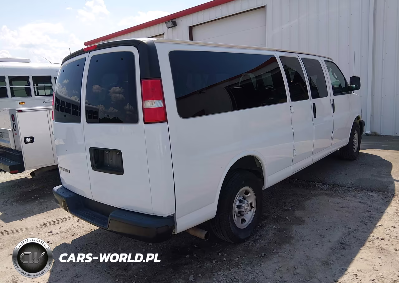 2019 Chevrolet Express 3500 Ls VIN:1GAZGNFG2K1355990 - 4