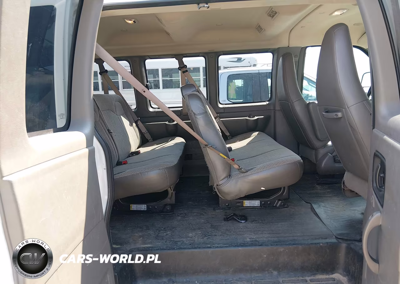 2019 Chevrolet Express 3500 Ls VIN:1GAZGNFG2K1355990 - 8