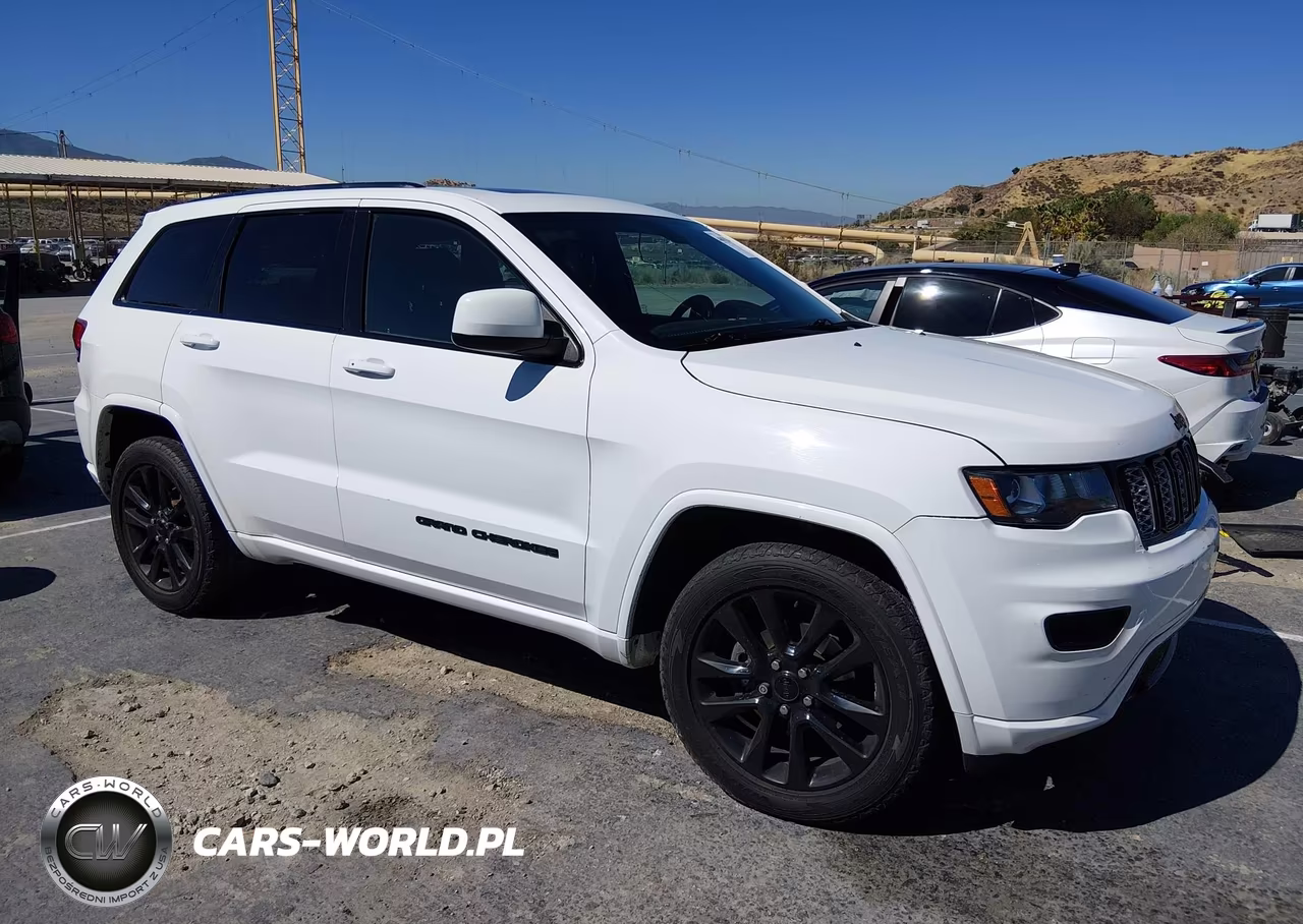 2017 Jeep Grand Cherokee Altitude – zdjęcie 1 z 17