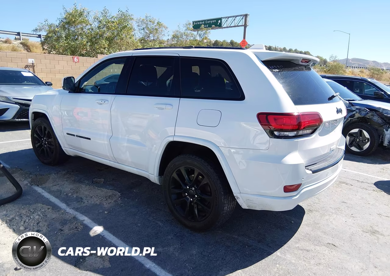 2017 Jeep Grand Cherokee Altitude VIN:1C4RJEAG2HC708340 - 3