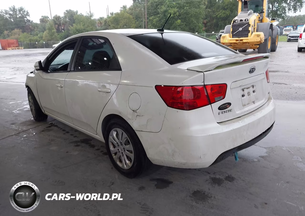 2013 Kia Forte Ex VIN:KNAFU4A22D5702610 - 3
