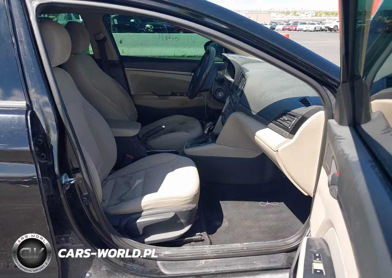 2017 Hyundai Elantra Se VIN:5NPD84LF5HH012676 - 5