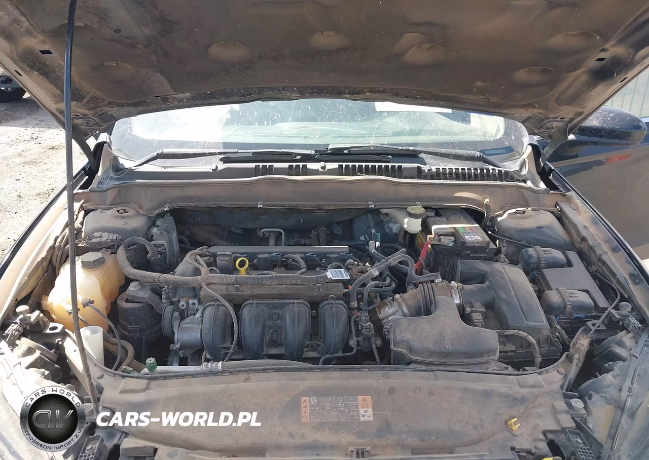 2018 Ford Fusion S VIN:3FA6P0G74JR158339 - 10