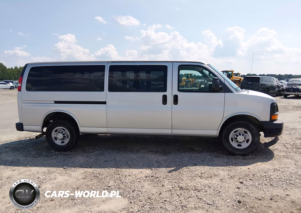 2017 Chevrolet Express 3500 Ls VIN:1GAZGNFG0H1291330 - 14