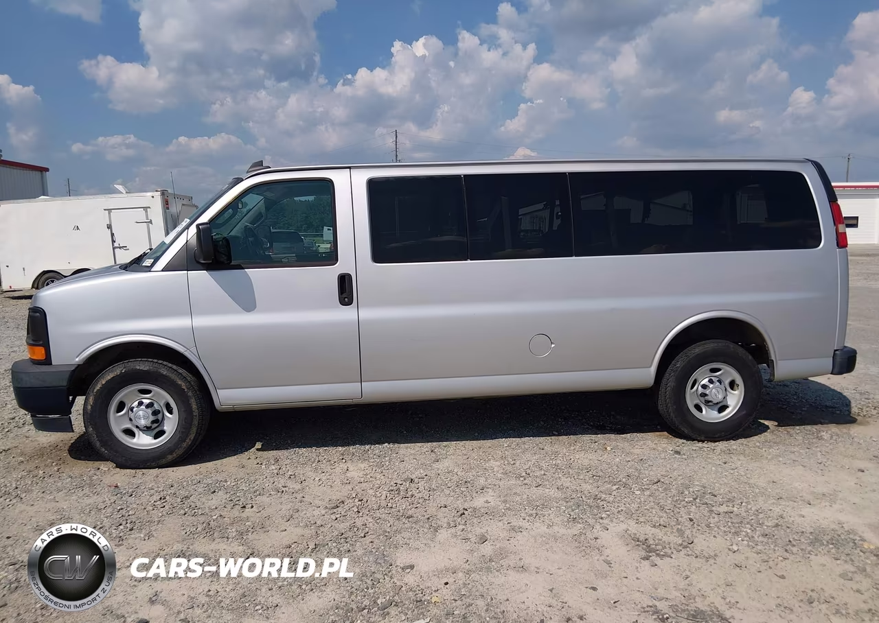 2017 Chevrolet Express 3500 Ls VIN:1GAZGNFG0H1291330 - 15