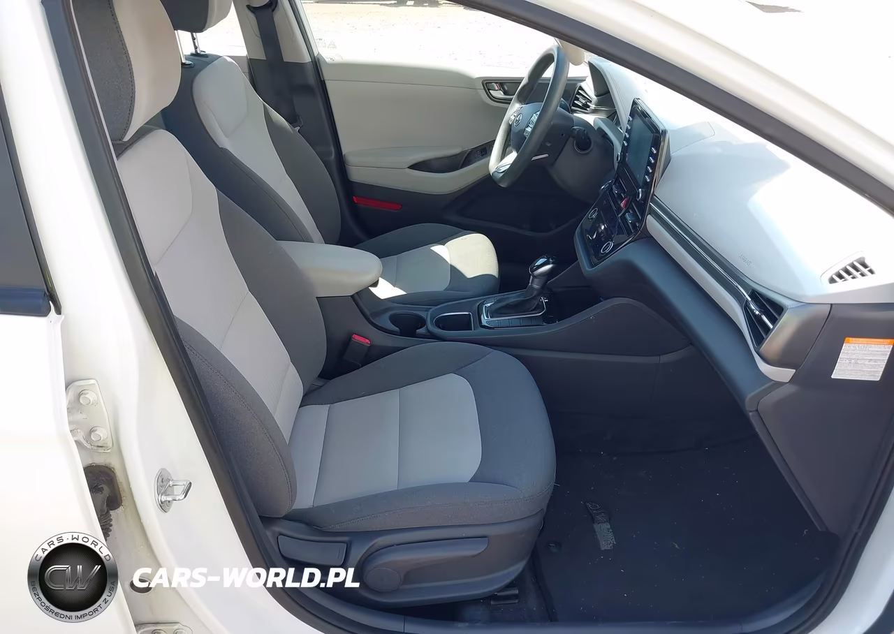 2020 Hyundai Ioniq Hybrid Blue VIN:KMHC65LC8LU232028 - 5