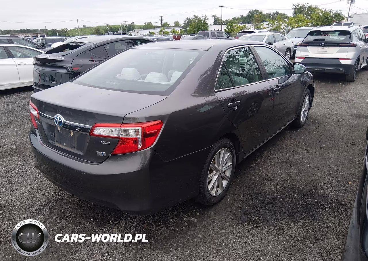 2013 Toyota Camry Hybrid Xle VIN:4T1BD1FK7DU077065 - 4