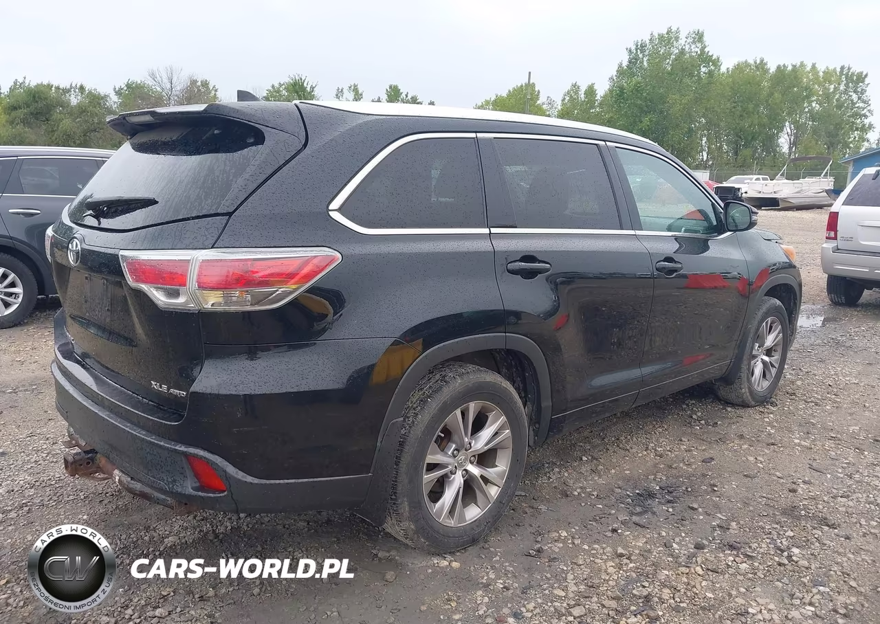 2014 Toyota Highlander Xle V6 VIN:5TDJKRFH7ES069014 - 4