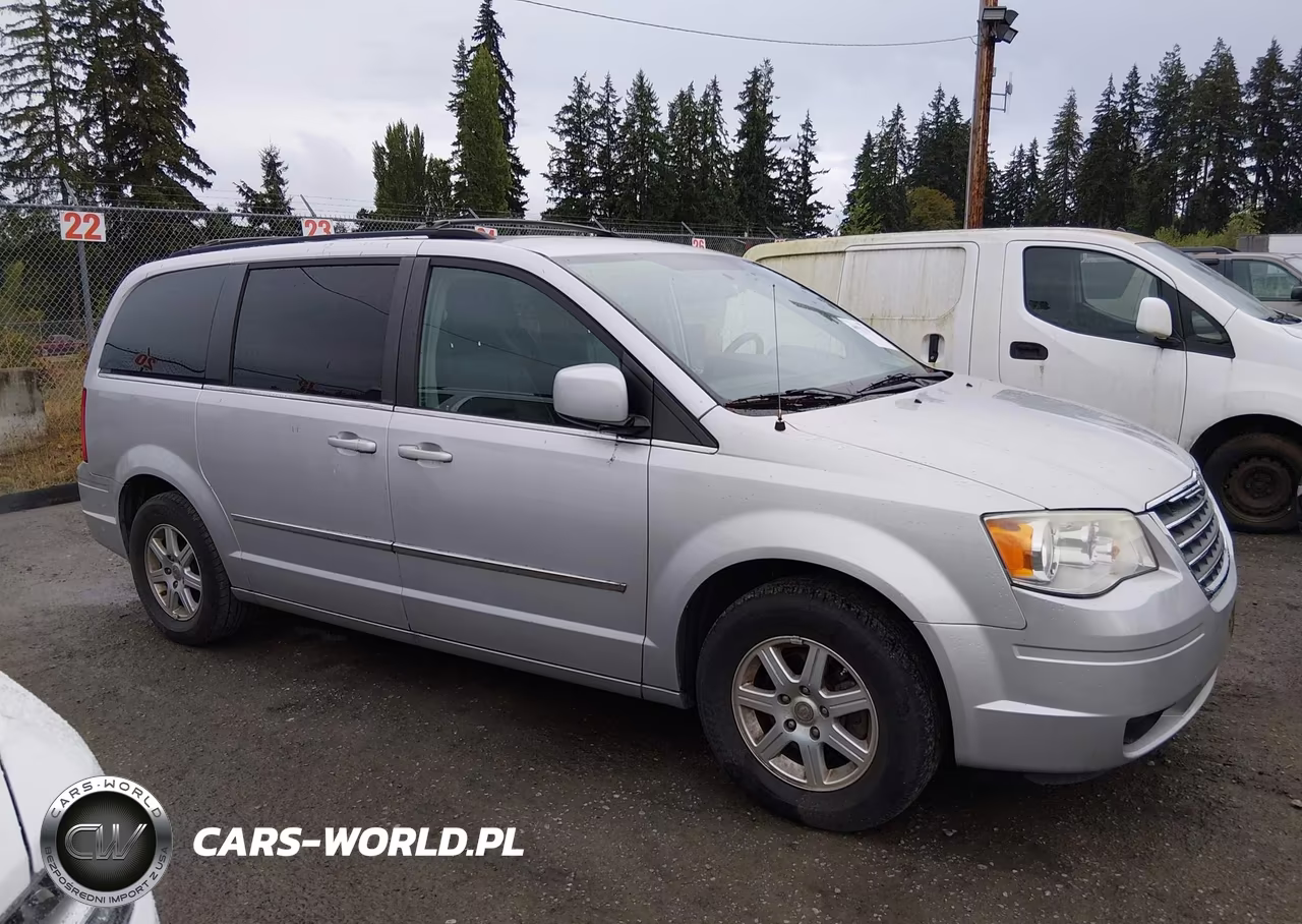 2010 Chrysler Town & Country Touring Plus VIN:2A4RR8DX2AR415650 - 14