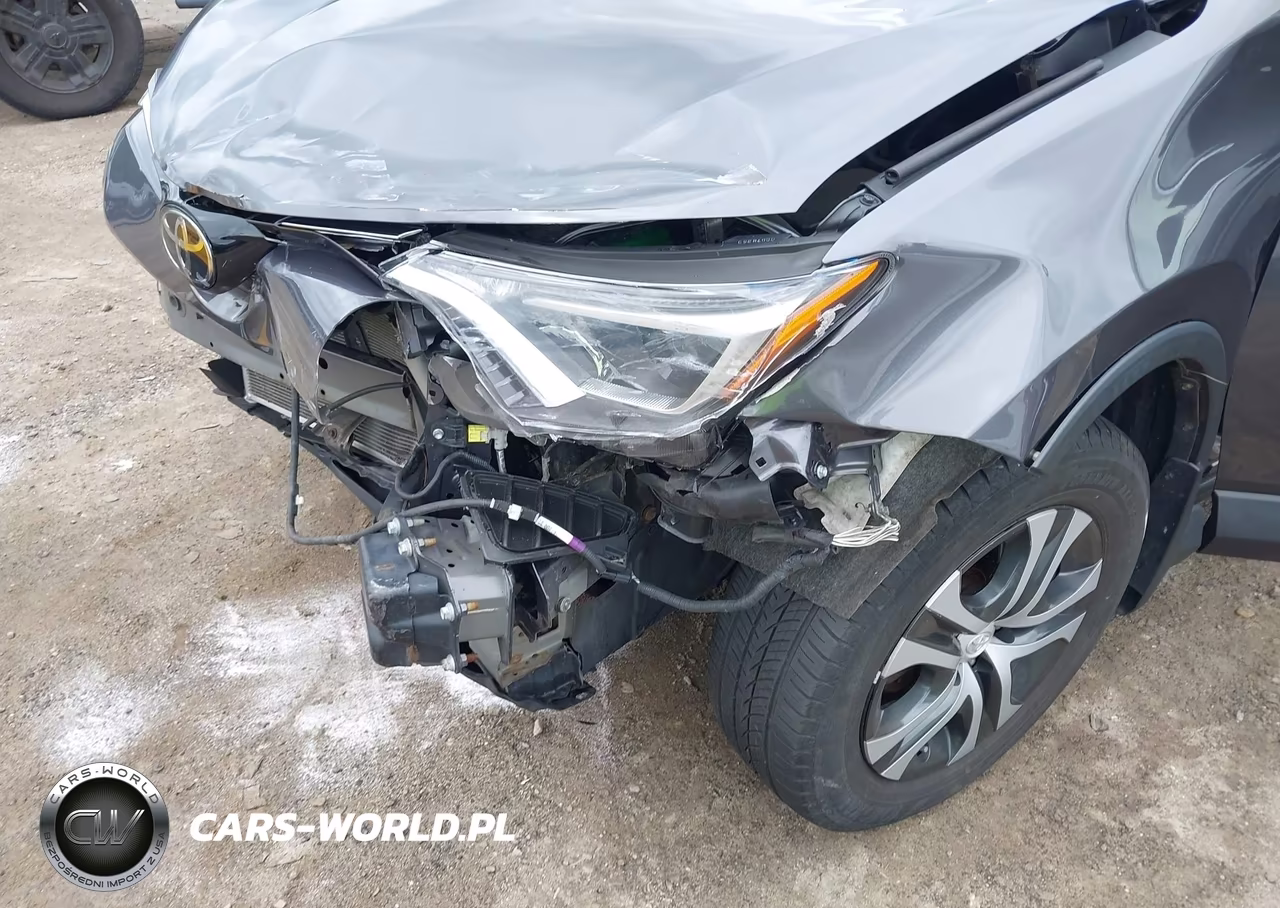 2018 Toyota Rav4 Le VIN:JTMBFREV2JJ723019 - 18
