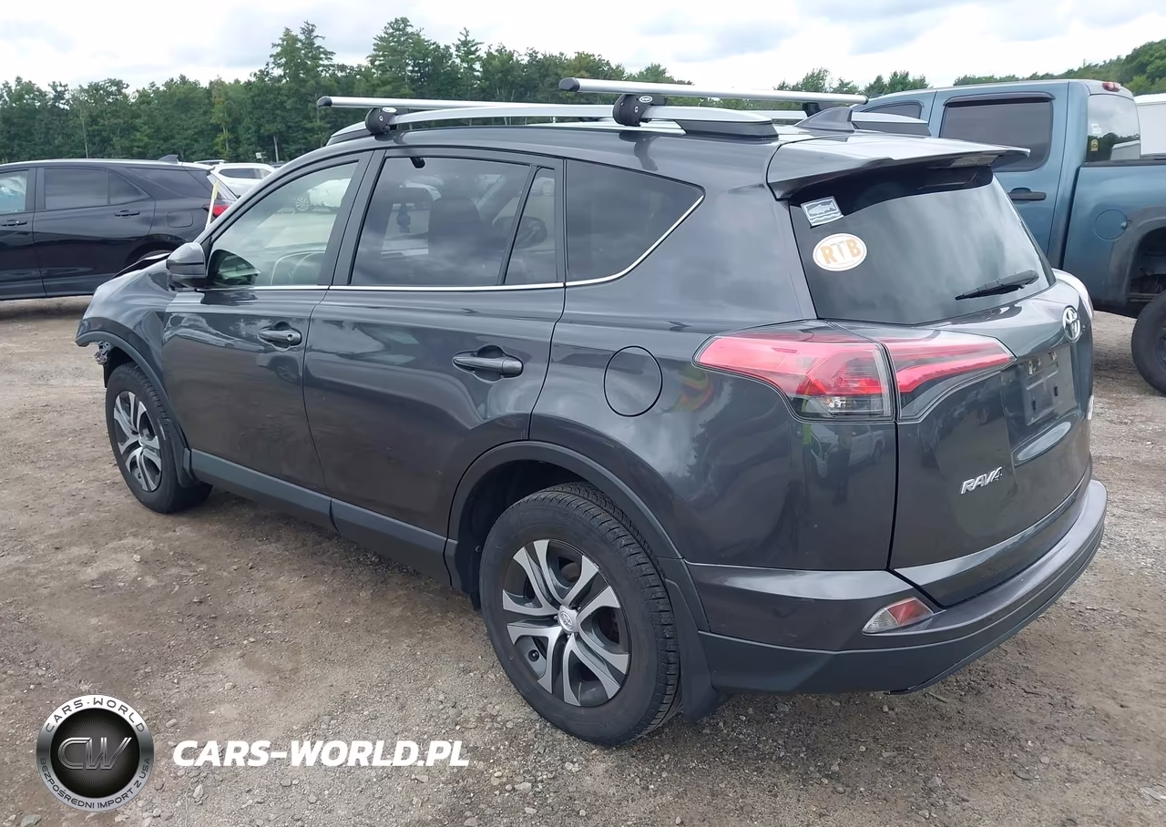 2018 Toyota Rav4 Le VIN:JTMBFREV2JJ723019 - 3