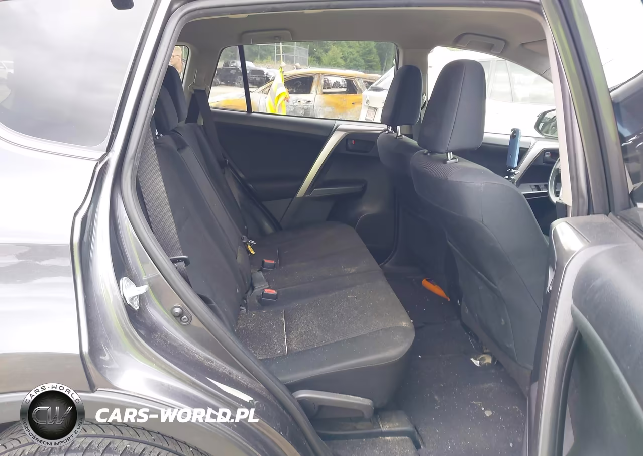 2018 Toyota Rav4 Le VIN:JTMBFREV2JJ723019 - 8