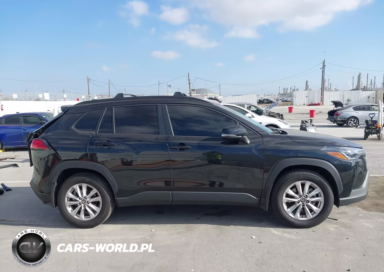 2022 Toyota Corolla Cross Le VIN:7MUBAABG6NV039045 - 14
