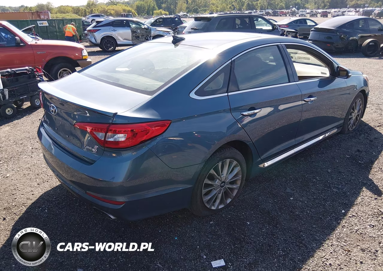 2015 Hyundai Sonata Limited VIN:5NPE34AF9FH090395 - 4