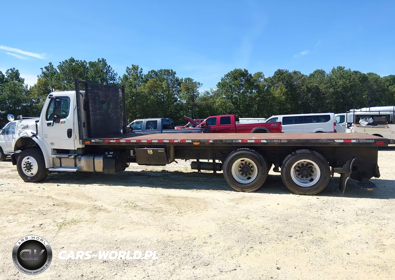2017 Freightliner M2 106 VIN:1FVHCYCY3HHJA8555 - 13