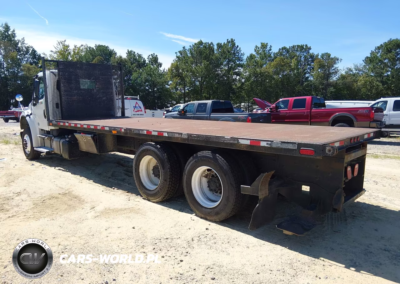 2017 Freightliner M2 106 VIN:1FVHCYCY3HHJA8555 - 3