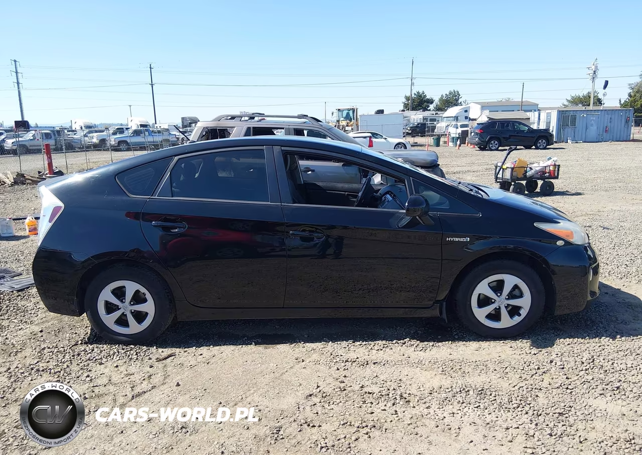 2012 Toyota Prius Two VIN:JTDKN3DU0C5451817 - 13