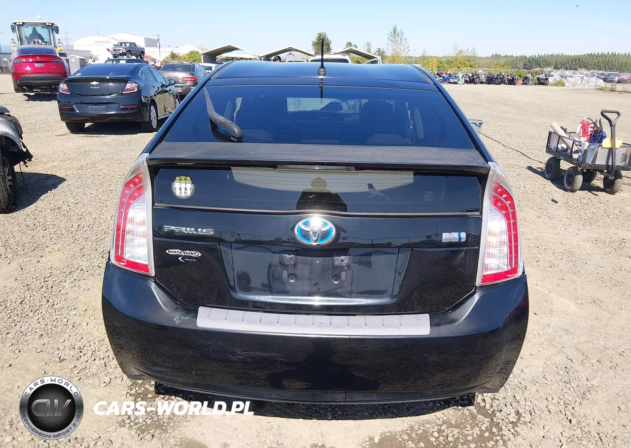 2012 Toyota Prius Two VIN:JTDKN3DU0C5451817 - 16